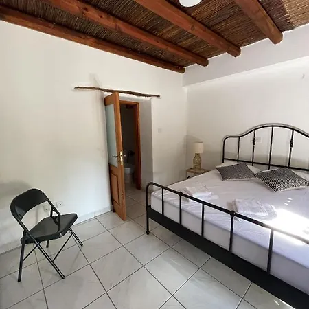 Traditional House In Louvaras Village *