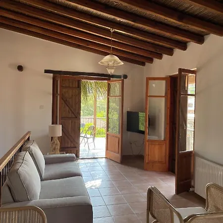 Traditional House In Louvaras Village Limassol
